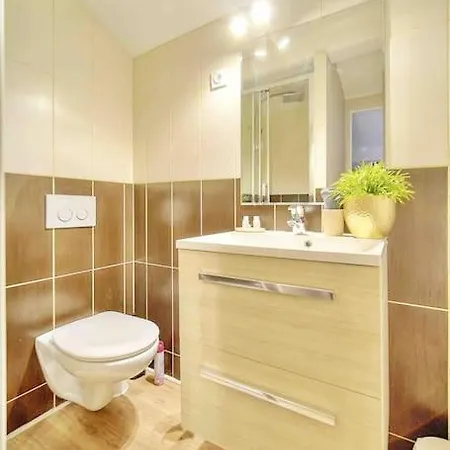 Apartment Croisette 8/10 Pers Cannes